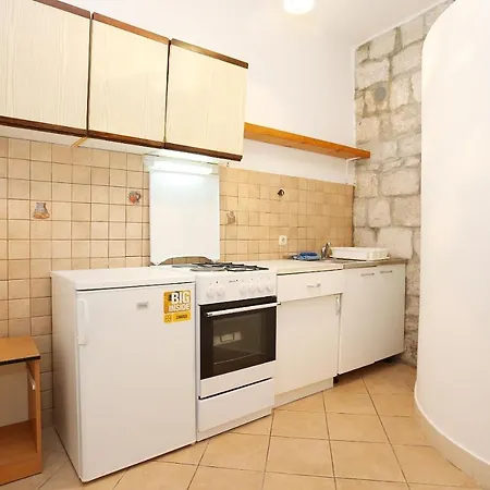 By The Sea - 10043 アパート *